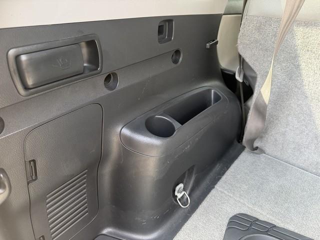 Toyota RAV4 Base I4 4WD 2009