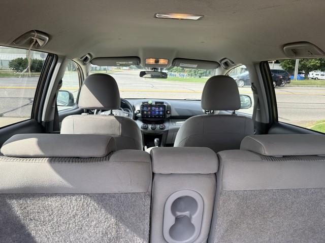 Toyota RAV4 Base I4 4WD 2009