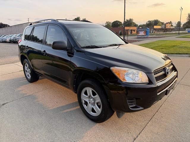 Toyota RAV4 Base I4 2WD 2011