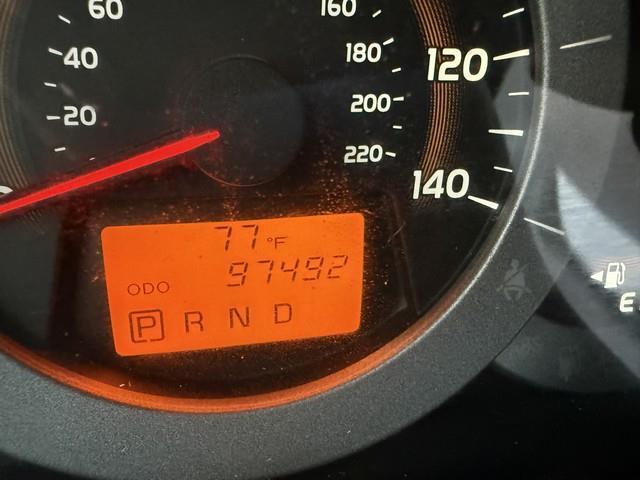 Toyota RAV4 Base I4 2WD 2011