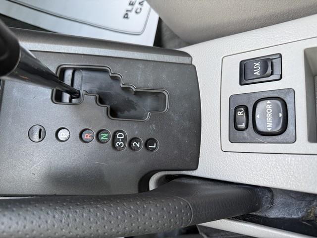 Toyota RAV4 Base I4 2WD 2011