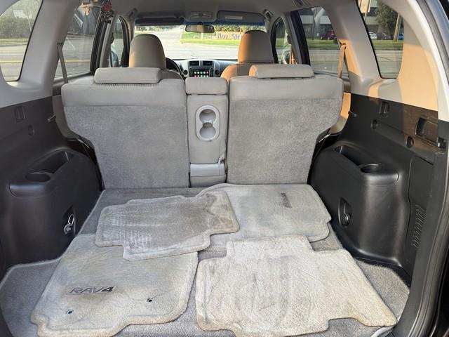 Toyota RAV4 Base I4 2WD 2011