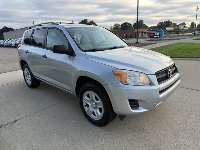 Toyota RAV4 Base I4 4WD 2012