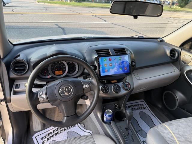 Toyota RAV4 Base I4 4WD 2012