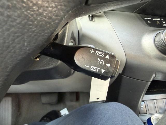 Toyota RAV4 Base I4 4WD 2012
