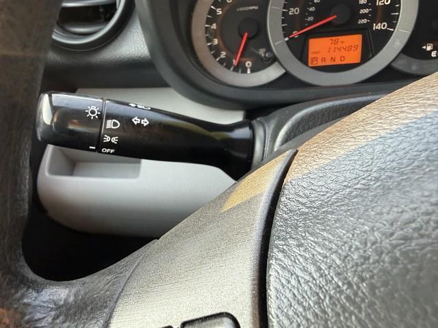 Toyota RAV4 Base I4 4WD 2012