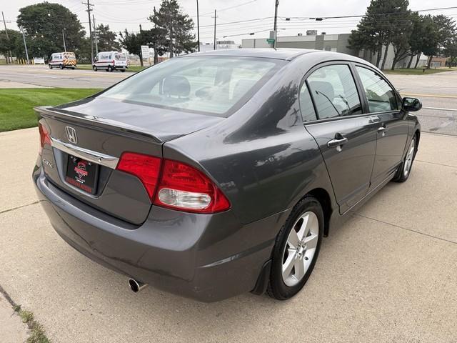 Honda Civic LX-S Sedan 5-Speed AT 2010