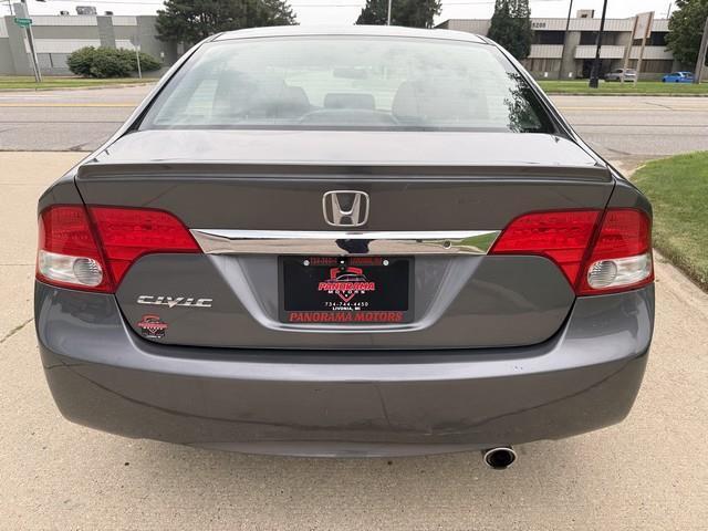 Honda Civic LX-S Sedan 5-Speed AT 2010