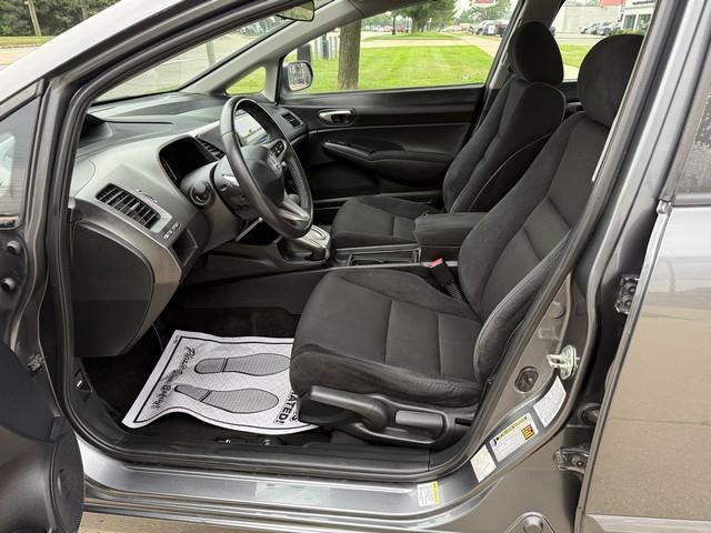 Honda Civic LX-S Sedan 5-Speed AT 2010