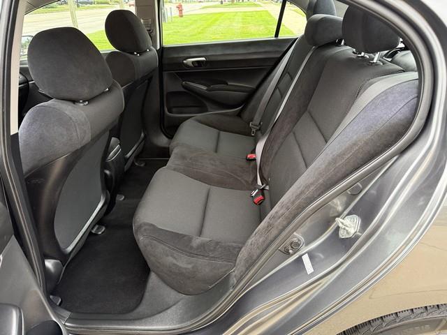Honda Civic LX-S Sedan 5-Speed AT 2010