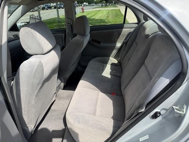 Toyota Corolla LE 2006