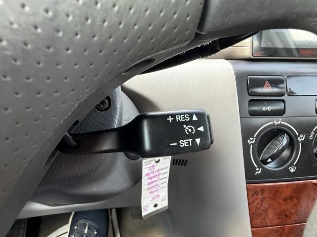 Toyota Corolla LE 2006