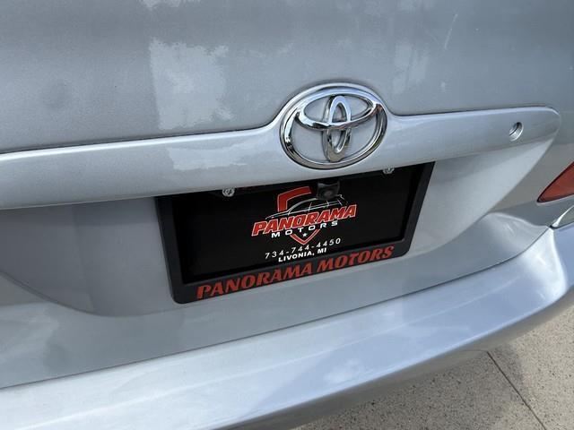 Toyota Corolla LE 2006
