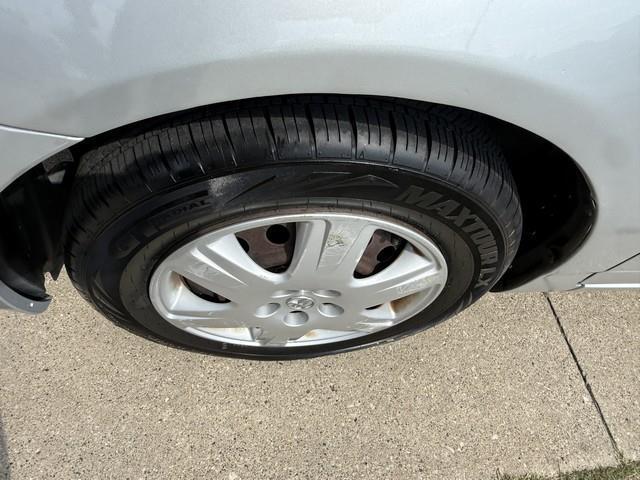 Toyota Corolla LE 2006