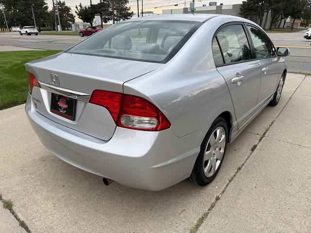Honda Civic LX Sedan 5-Speed AT 2009