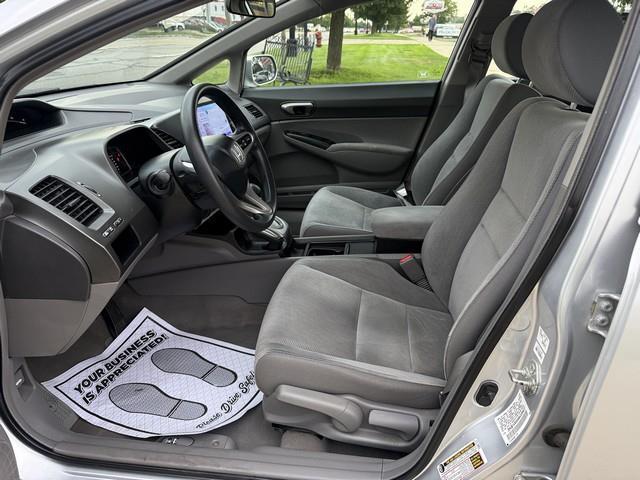 Honda Civic LX Sedan 5-Speed AT 2009