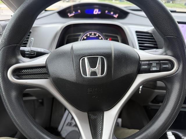 Honda Civic LX Sedan 5-Speed AT 2009
