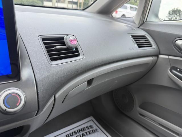 Honda Civic LX Sedan 5-Speed AT 2009
