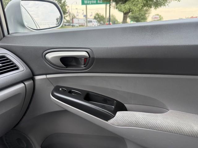 Honda Civic LX Sedan 5-Speed AT 2009