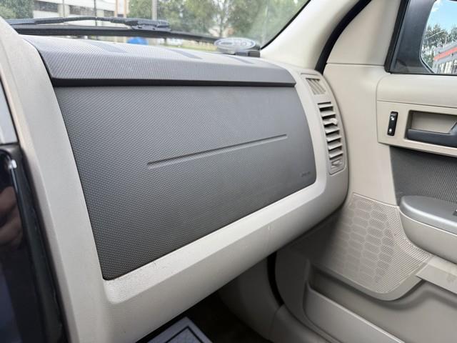 Ford Escape XLT 4WD V6 2009