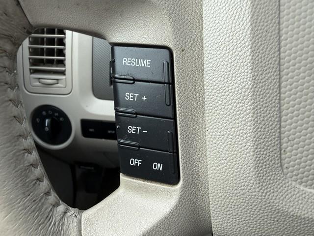 Ford Escape XLT 4WD V6 2009