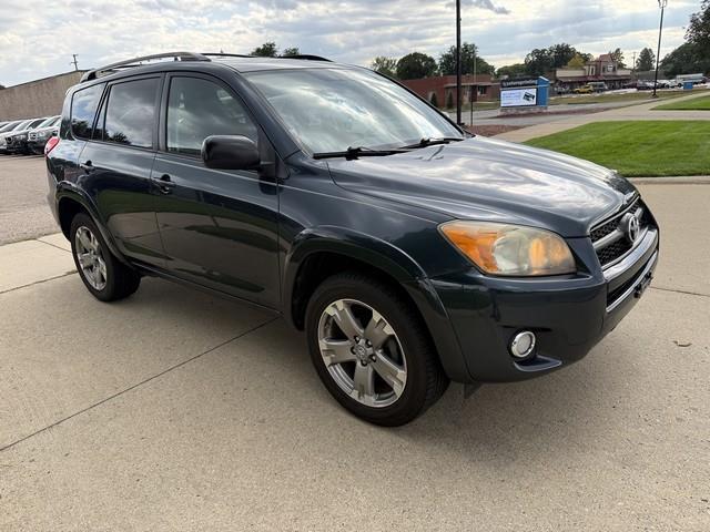 Toyota RAV4 Sport I4 2WD 2009