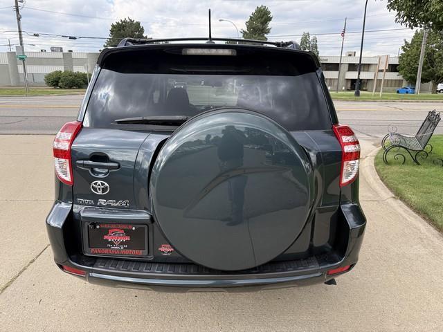 Toyota RAV4 Sport I4 2WD 2009
