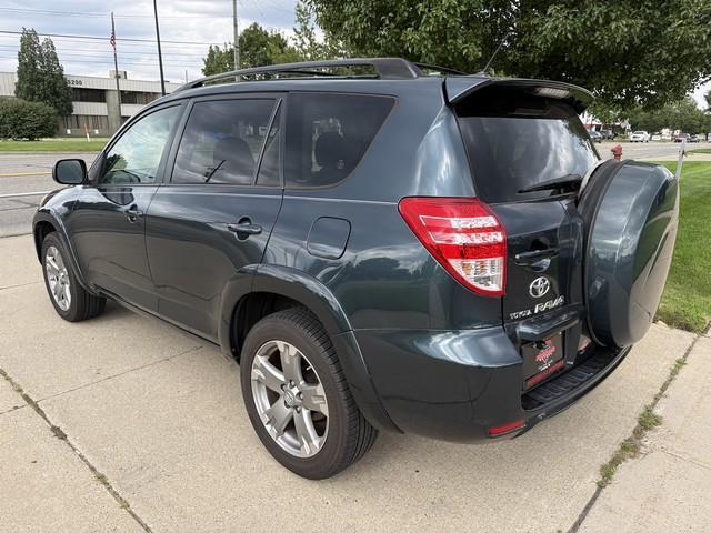 Toyota RAV4 Sport I4 2WD 2009