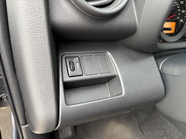 Toyota RAV4 Sport I4 2WD 2009