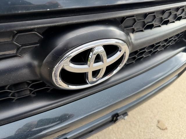 Toyota RAV4 Sport I4 2WD 2009