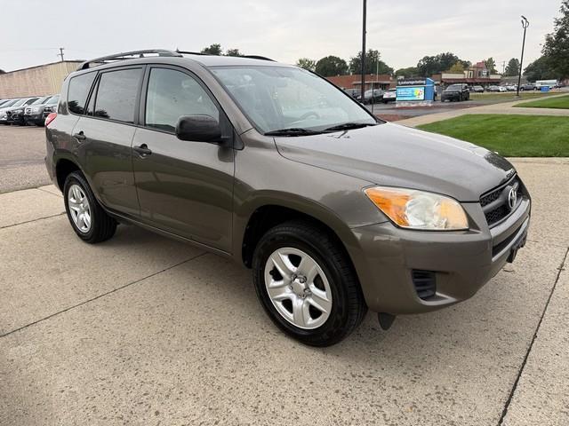Toyota RAV4 Base I4 2WD 2011