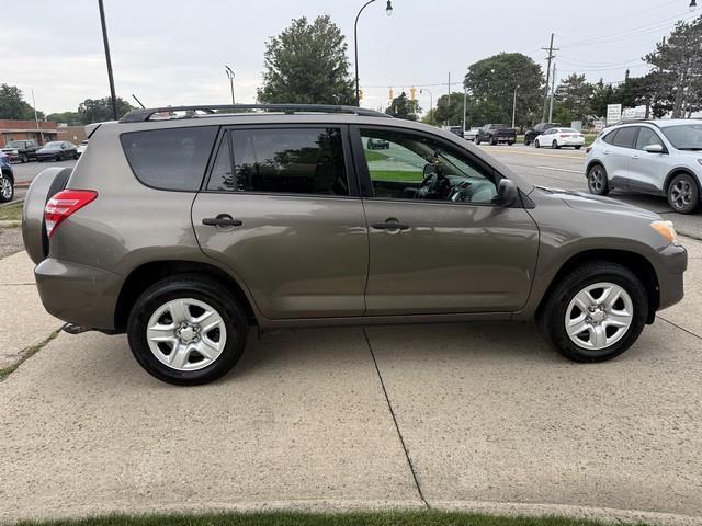 Toyota RAV4 Base I4 2WD 2011