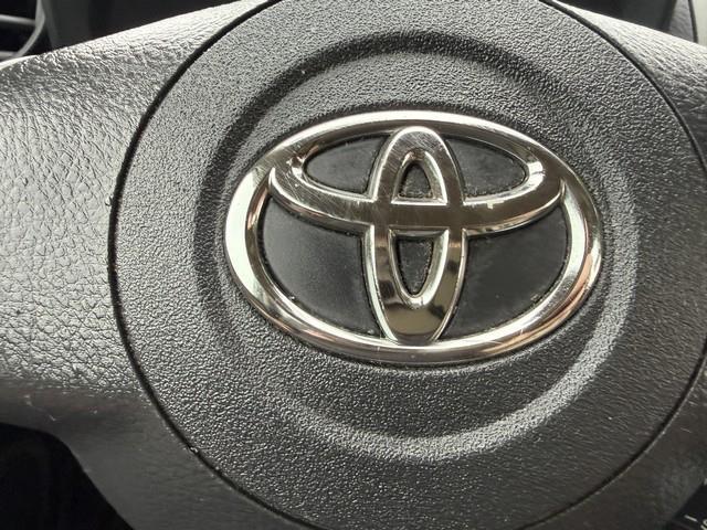 Toyota RAV4 Base I4 2WD 2011