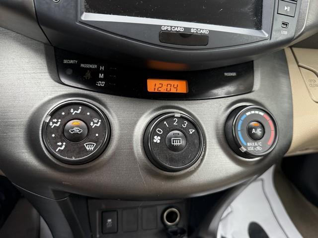Toyota RAV4 Base I4 2WD 2011