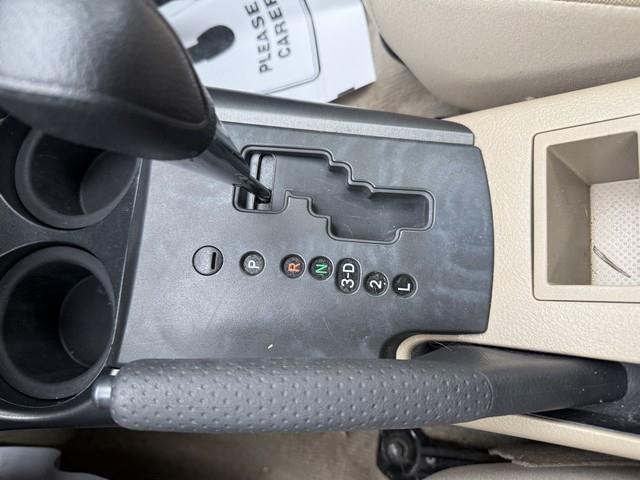 Toyota RAV4 Base I4 2WD 2011