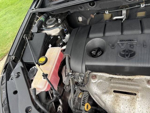 Toyota RAV4 Base I4 2WD 2011