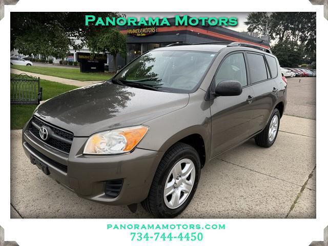 Toyota RAV4 Base I4 2WD 2011