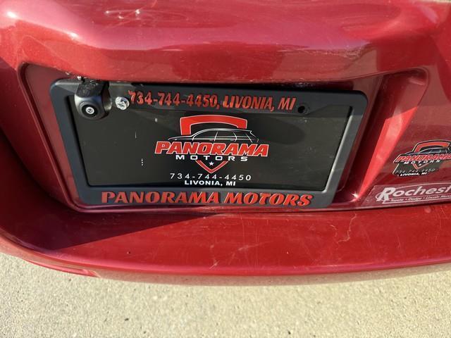 Toyota RAV4 Base I4 4WD with 3rd Row 2007