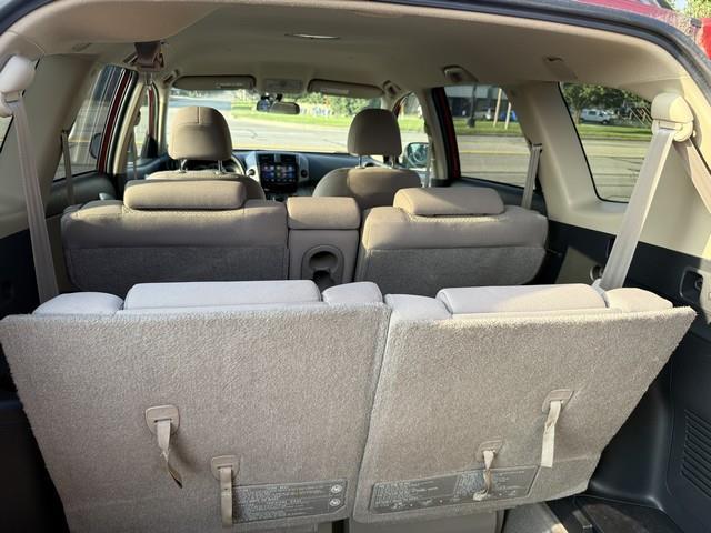 Toyota RAV4 Base I4 4WD with 3rd Row 2007