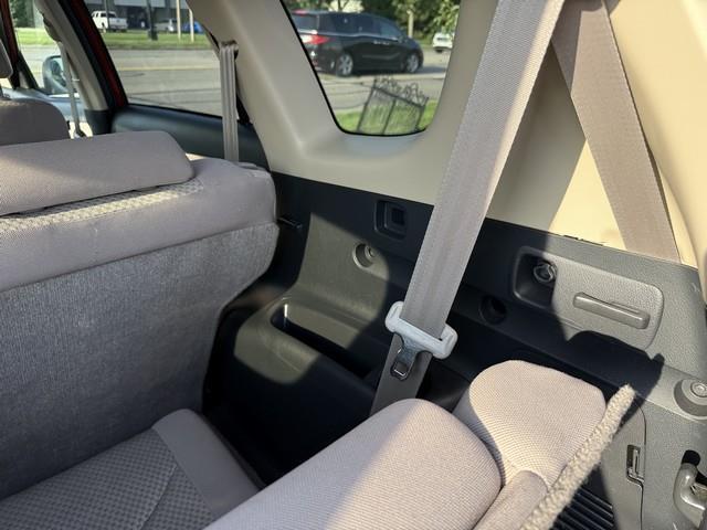 Toyota RAV4 Base I4 4WD with 3rd Row 2007