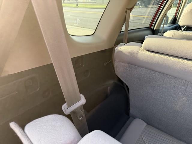 Toyota RAV4 Base I4 4WD with 3rd Row 2007