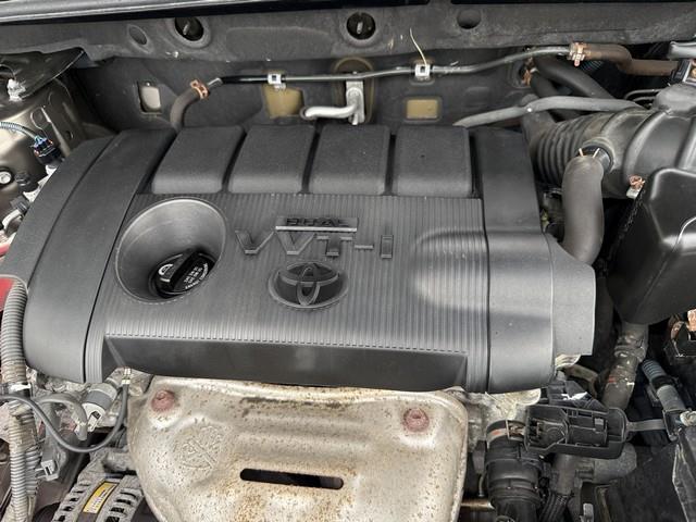 Toyota RAV4 Base I4 4WD with 3rd Row 2007