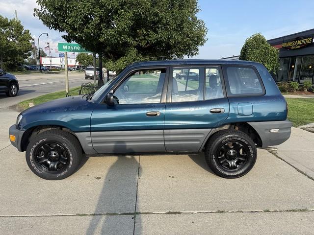Toyota RAV4 4-Door 2WD 1999