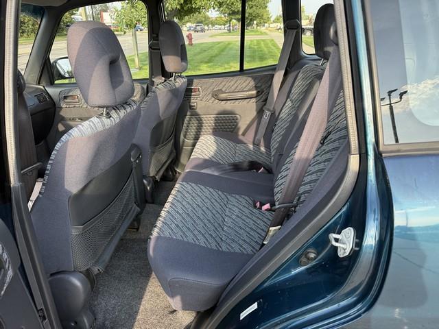 Toyota RAV4 4-Door 2WD 1999