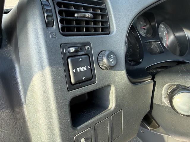 Toyota RAV4 4-Door 2WD 1999