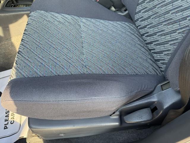 Toyota RAV4 4-Door 2WD 1999