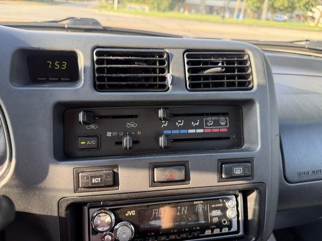Toyota RAV4 4-Door 2WD 1999