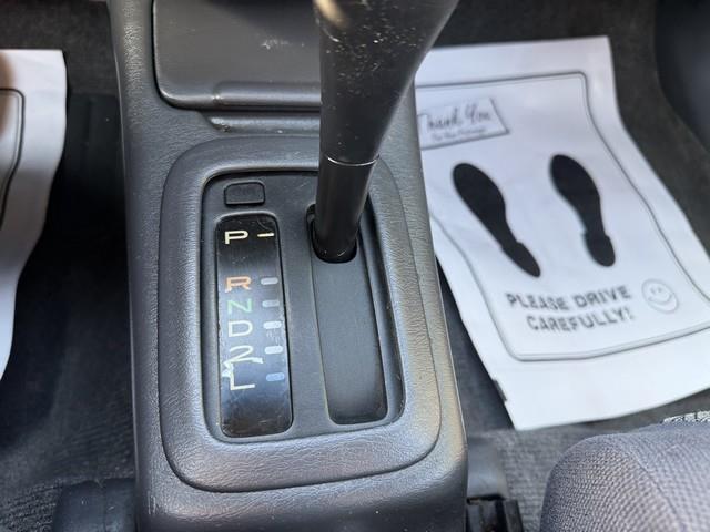Toyota RAV4 4-Door 2WD 1999