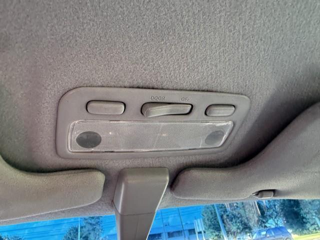 Toyota RAV4 4-Door 2WD 1999