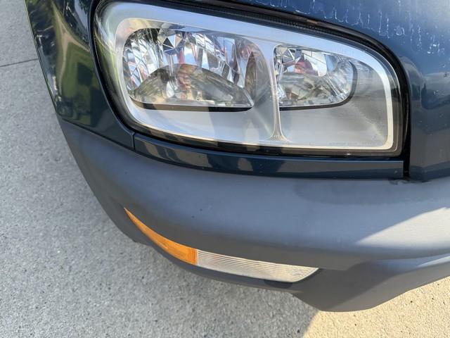 Toyota RAV4 4-Door 2WD 1999